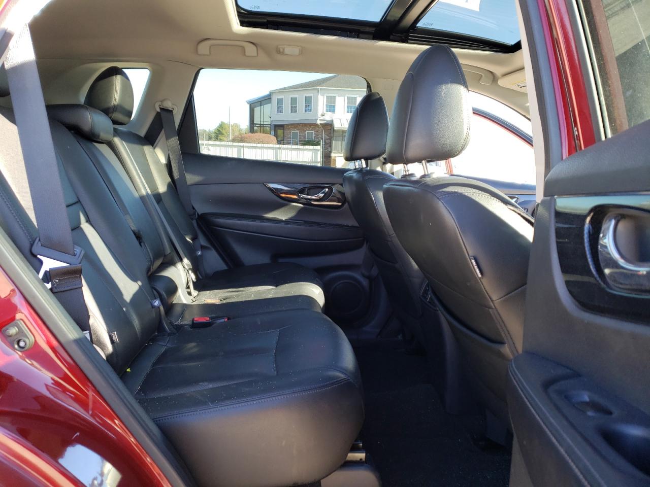 2020 Nissan Rogue - Image 10