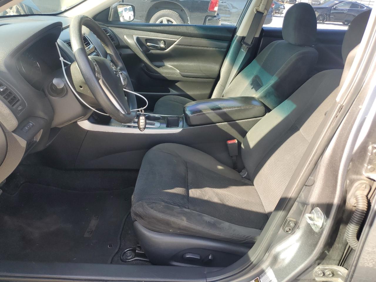 2015 Nissan Altima - Image 7