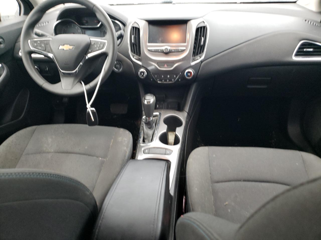 2017 Chevrolet Cruze - Image 8