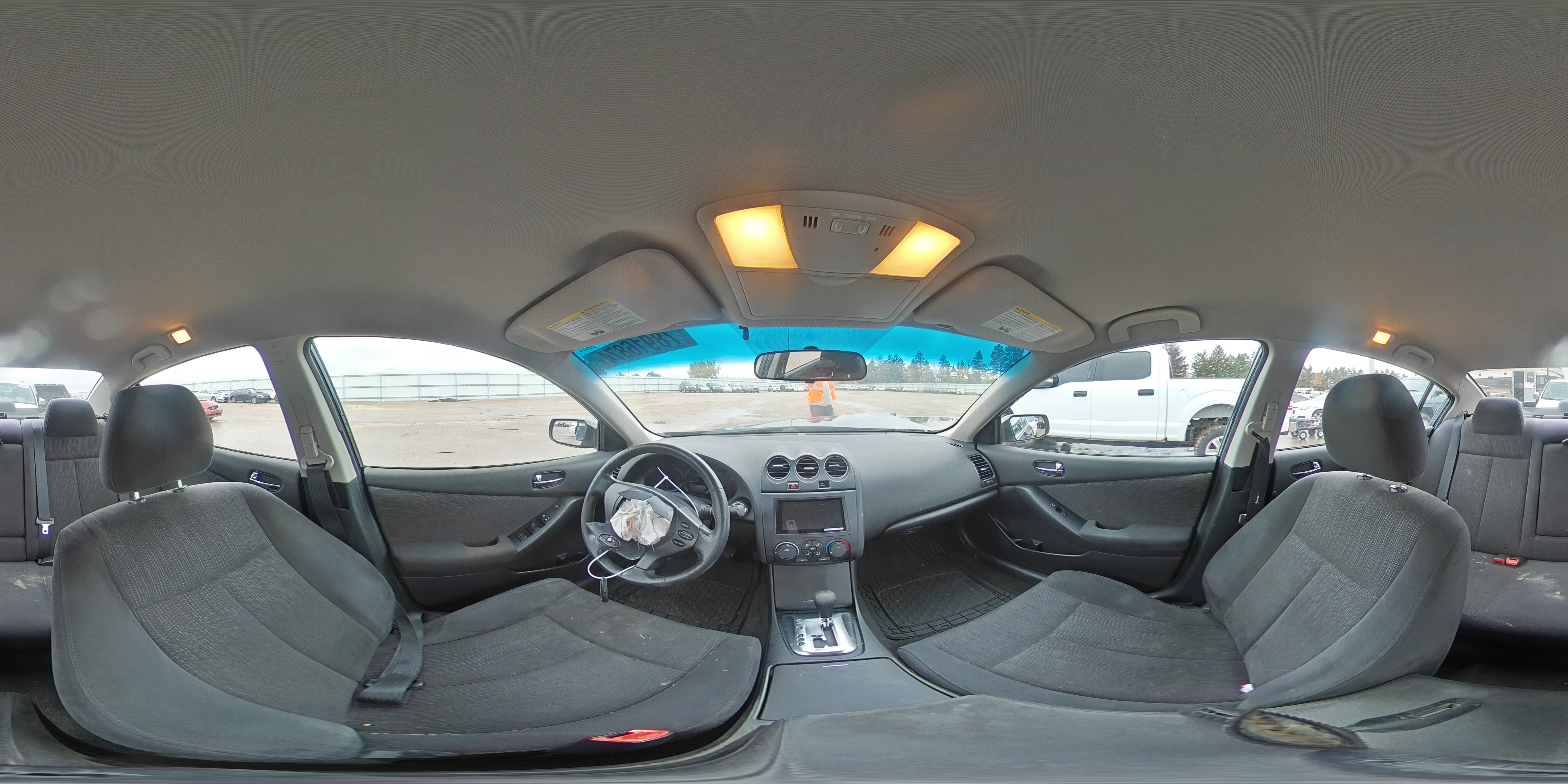 2012 Nissan Altima - Image 13
