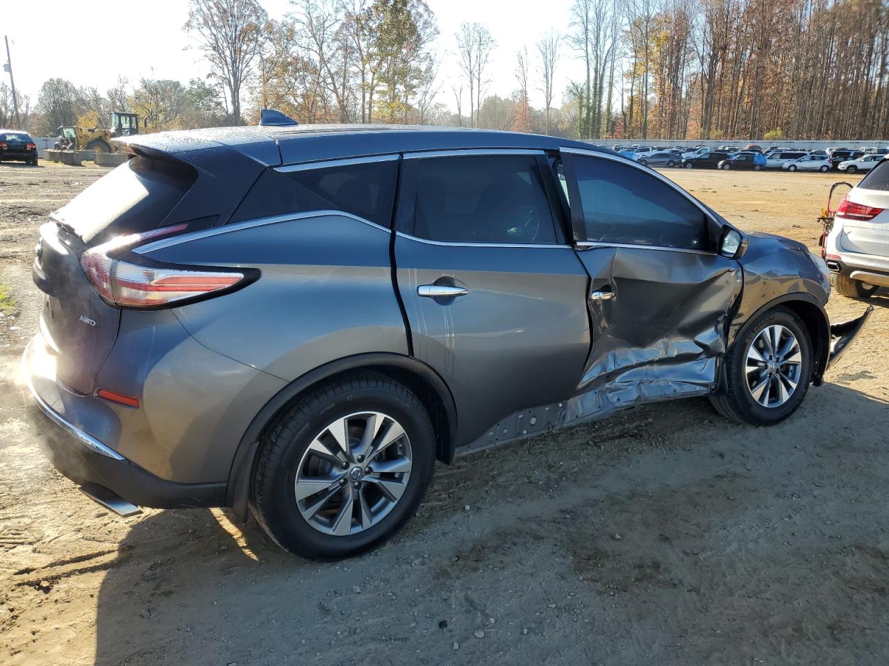 2016 Nissan Murano - Image 3