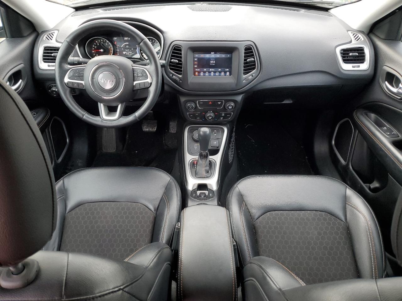 2018 Jeep Compass - Image 8