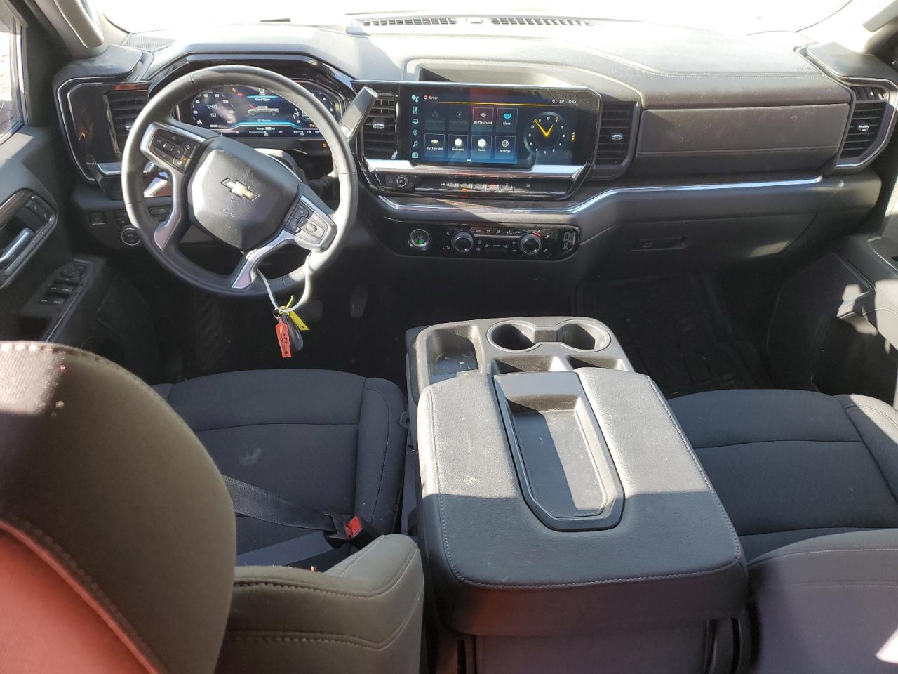 2023 Chevrolet Silverado - Image 8