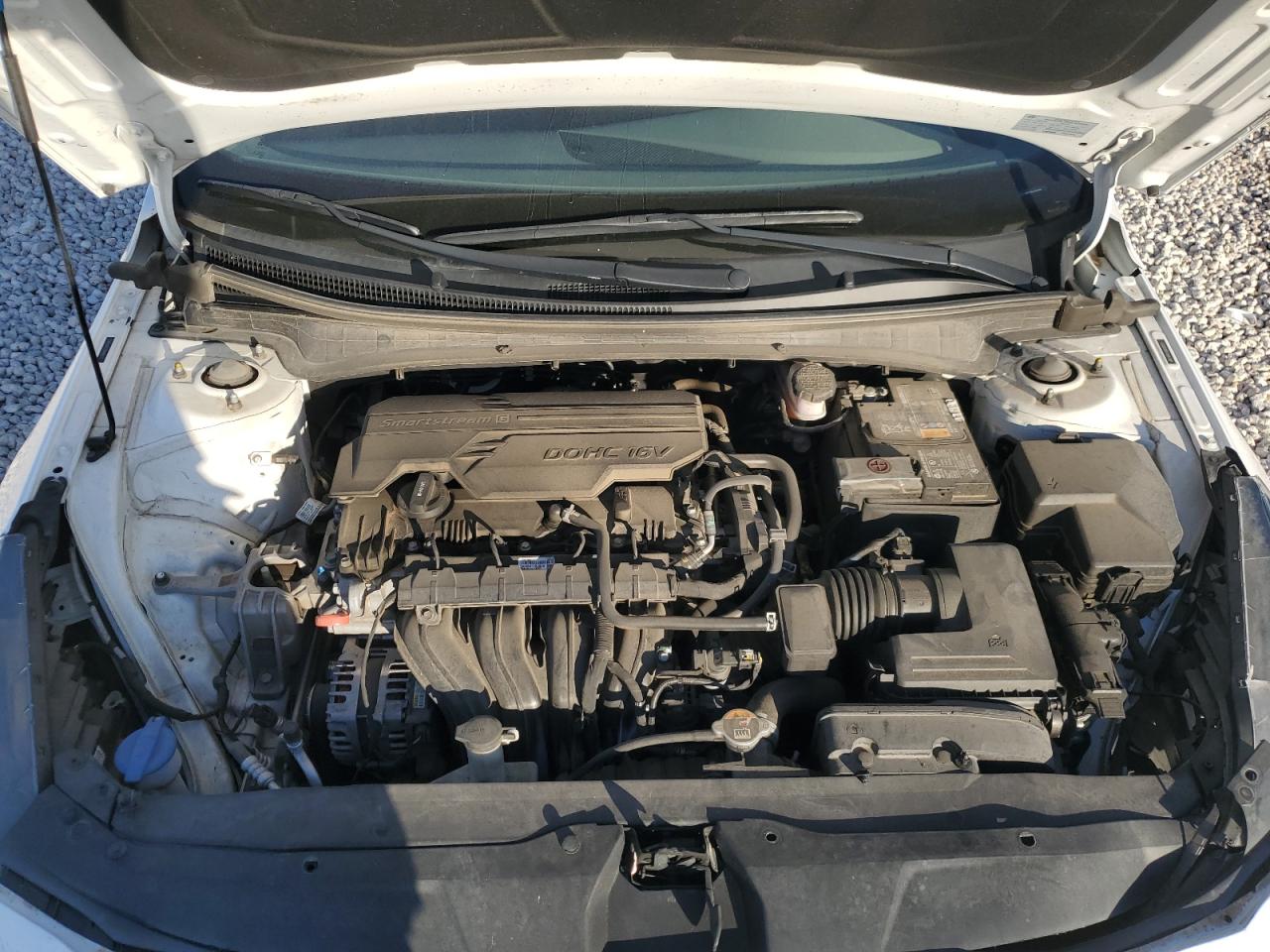 2021 Hyundai Elantra - Image 11