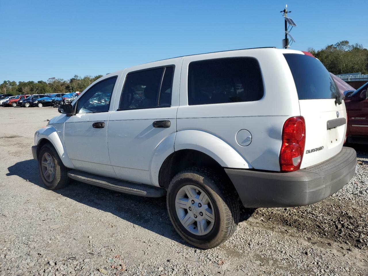 2004 Dodge Durango - Image 2