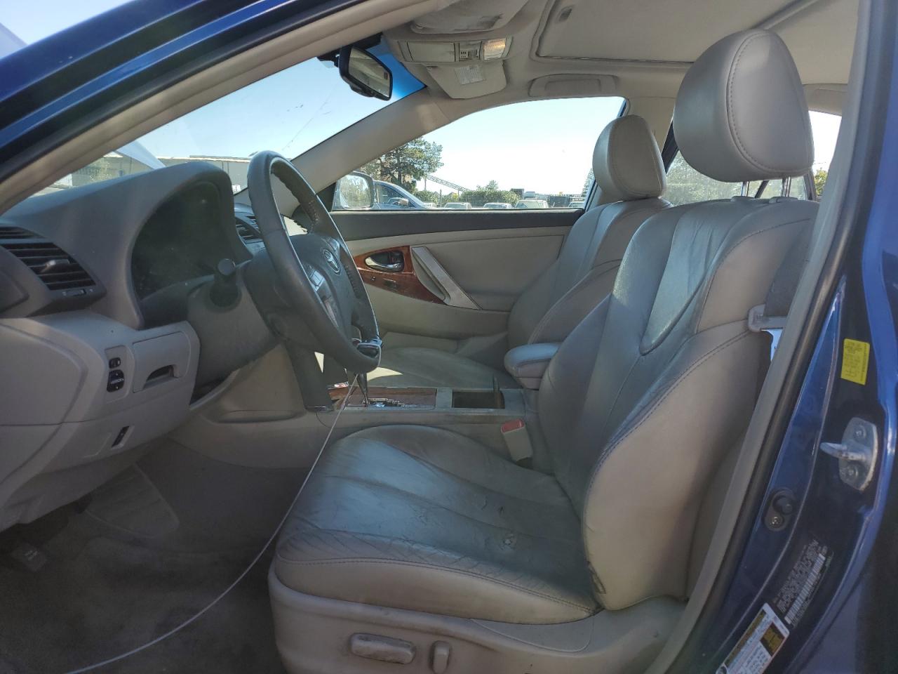 2011 Toyota Camry - Image 7