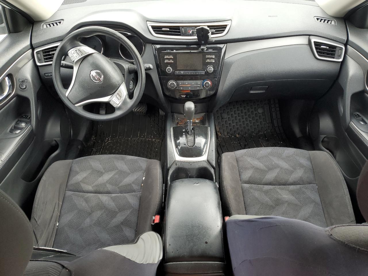2015 Nissan Rogue - Image 8