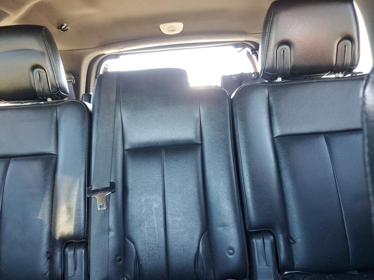 2011 Ford Expedition - Image 10