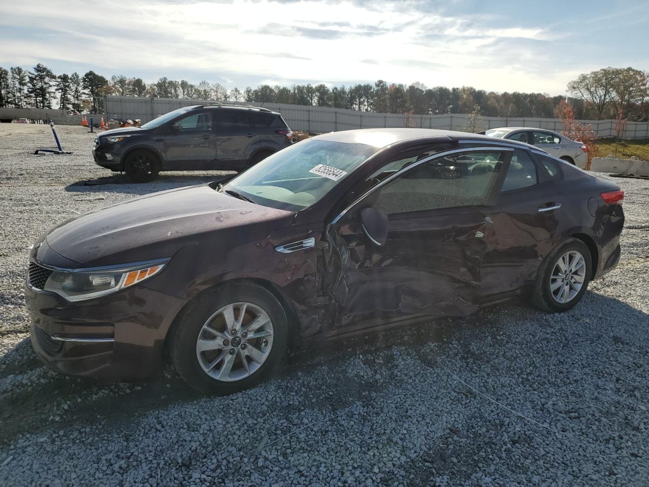 VIN 5XXGT4L37GG028664 2016 KIA OPTIMA no.1