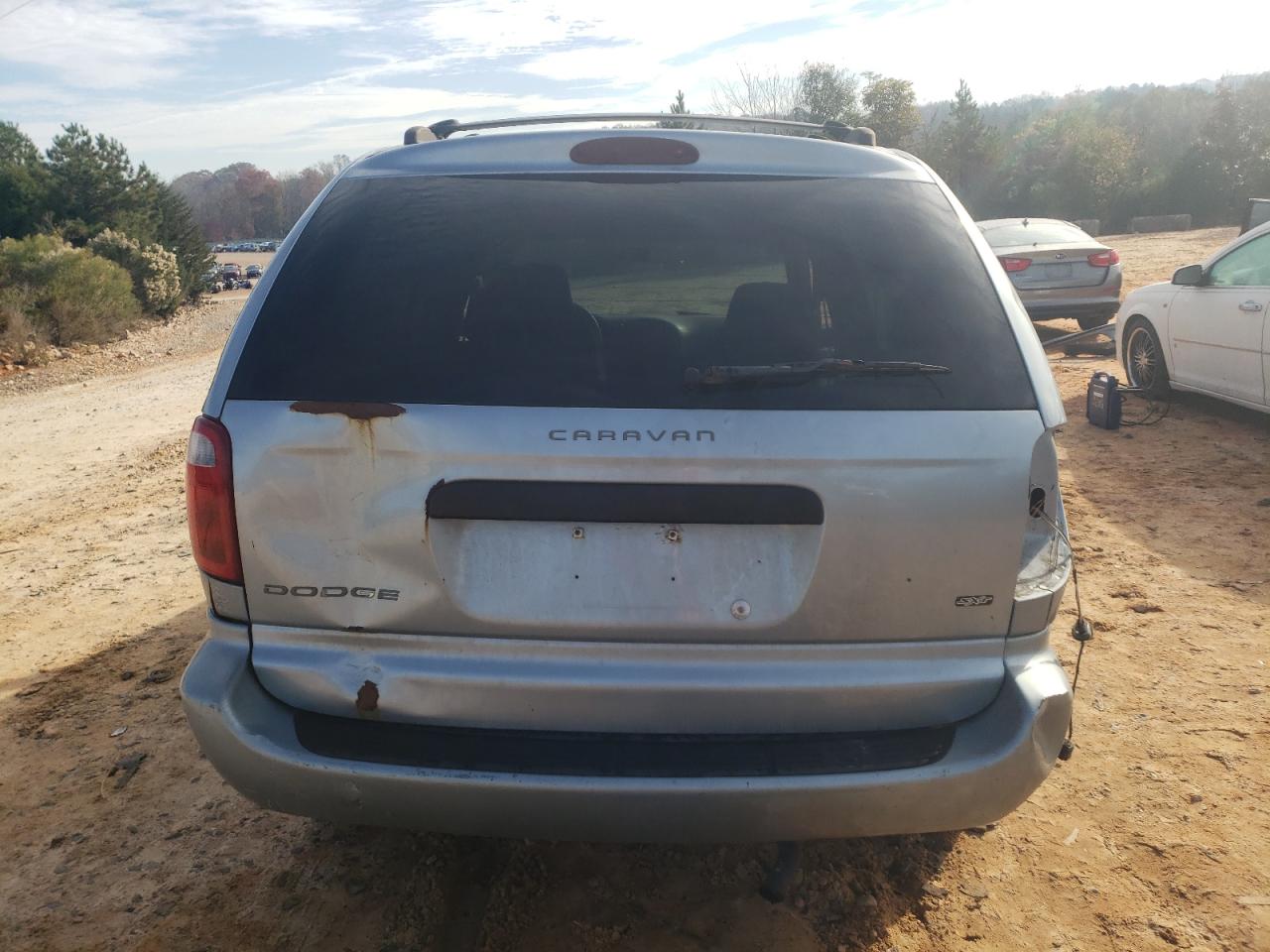 2003 Dodge Caravan Se VIN: 1D4GP25R83B288066 Lot: 81239324