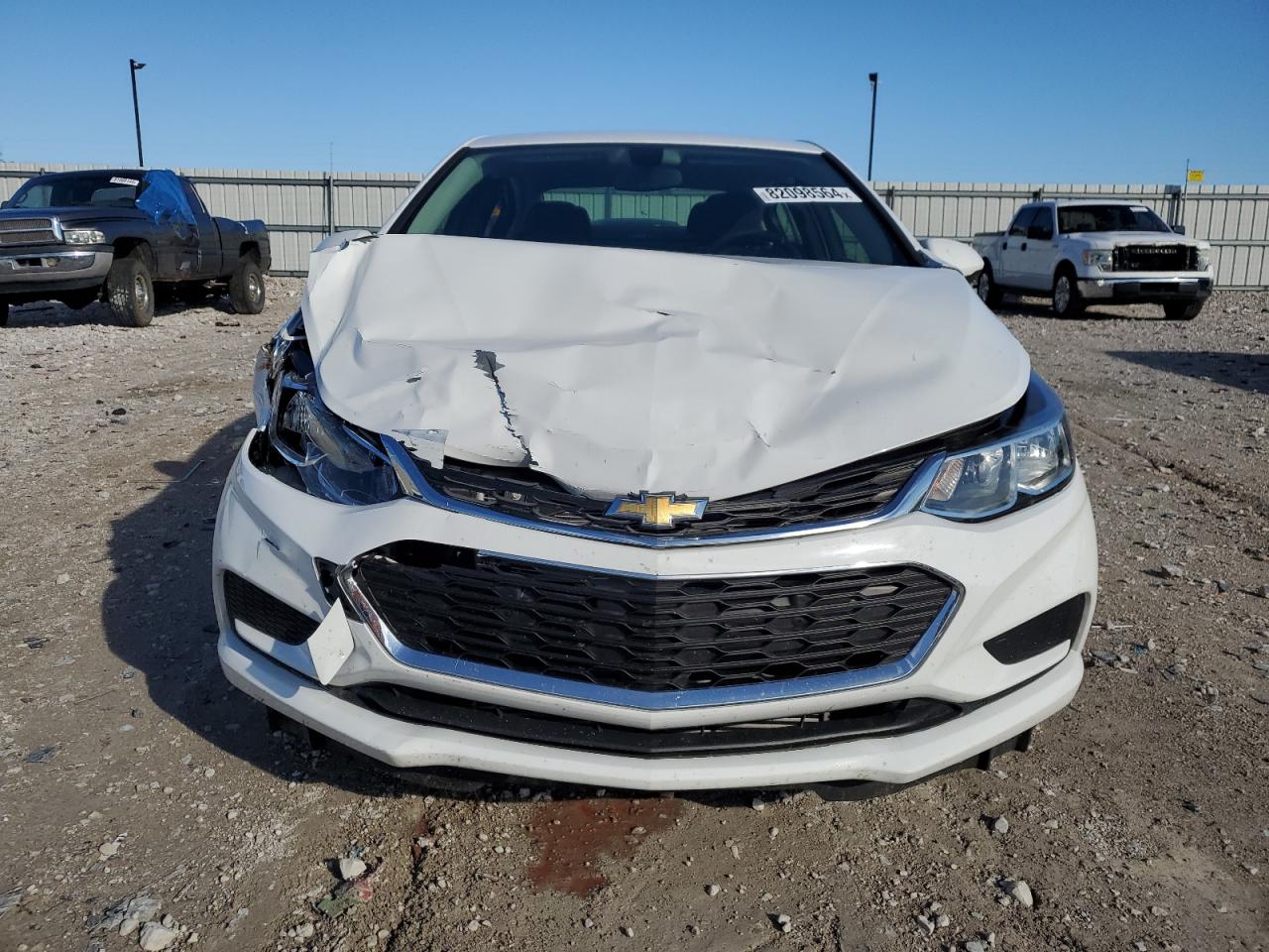 2017 Chevrolet Cruze - Image 5