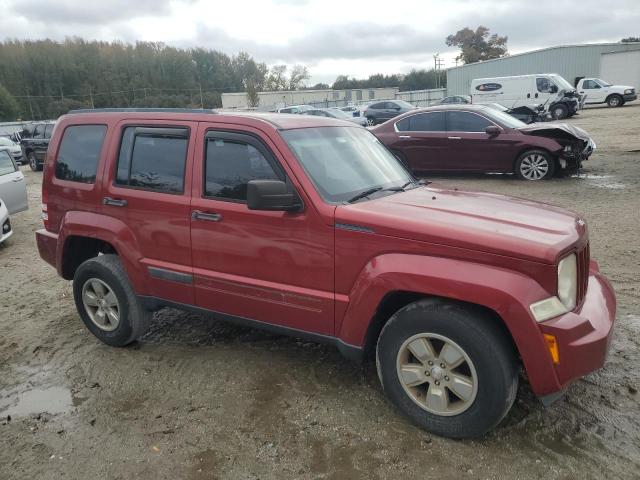  JEEP LIBERTY 2012 Красный