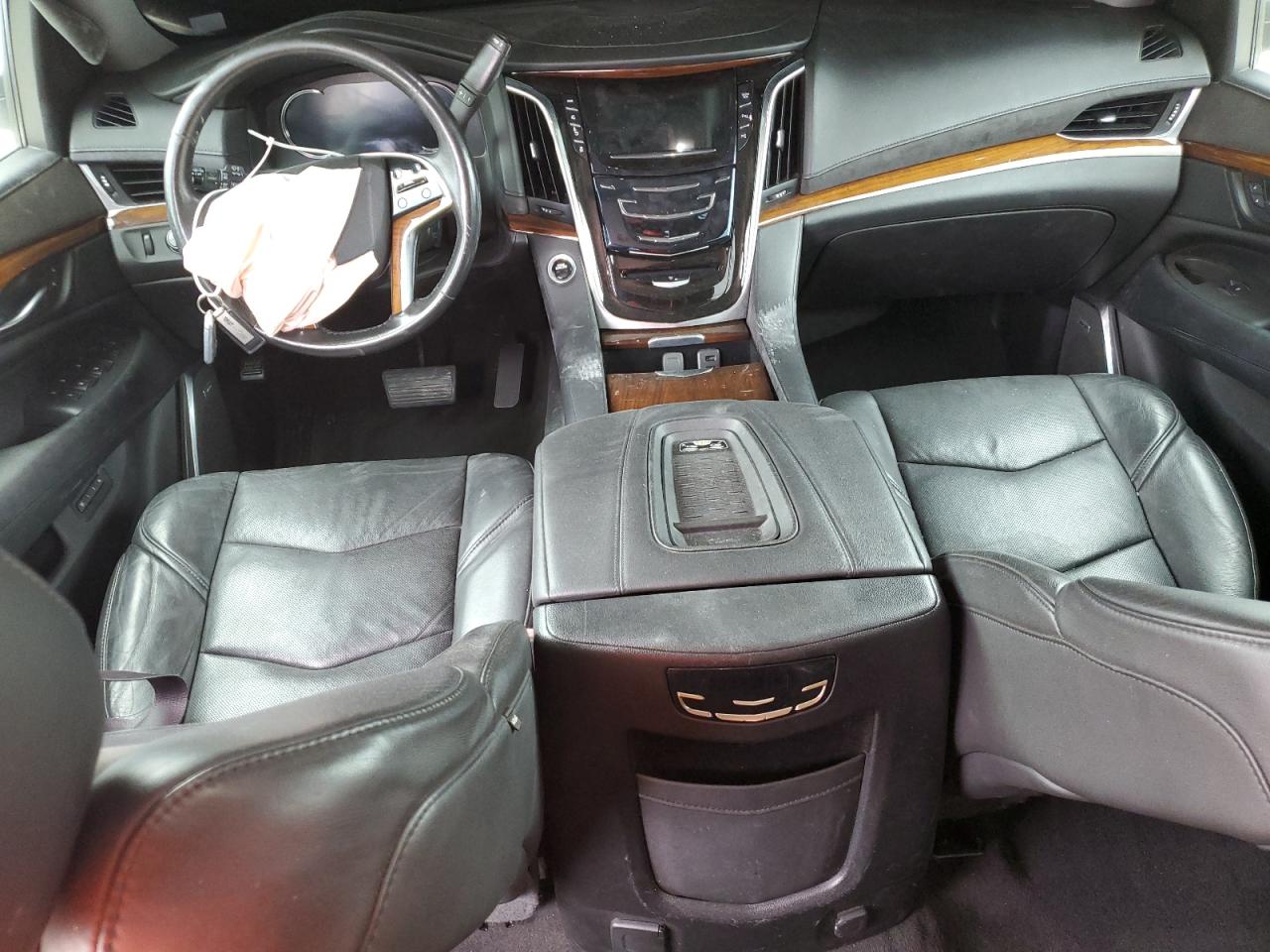 2017 Cadillac Escalade - Image 8