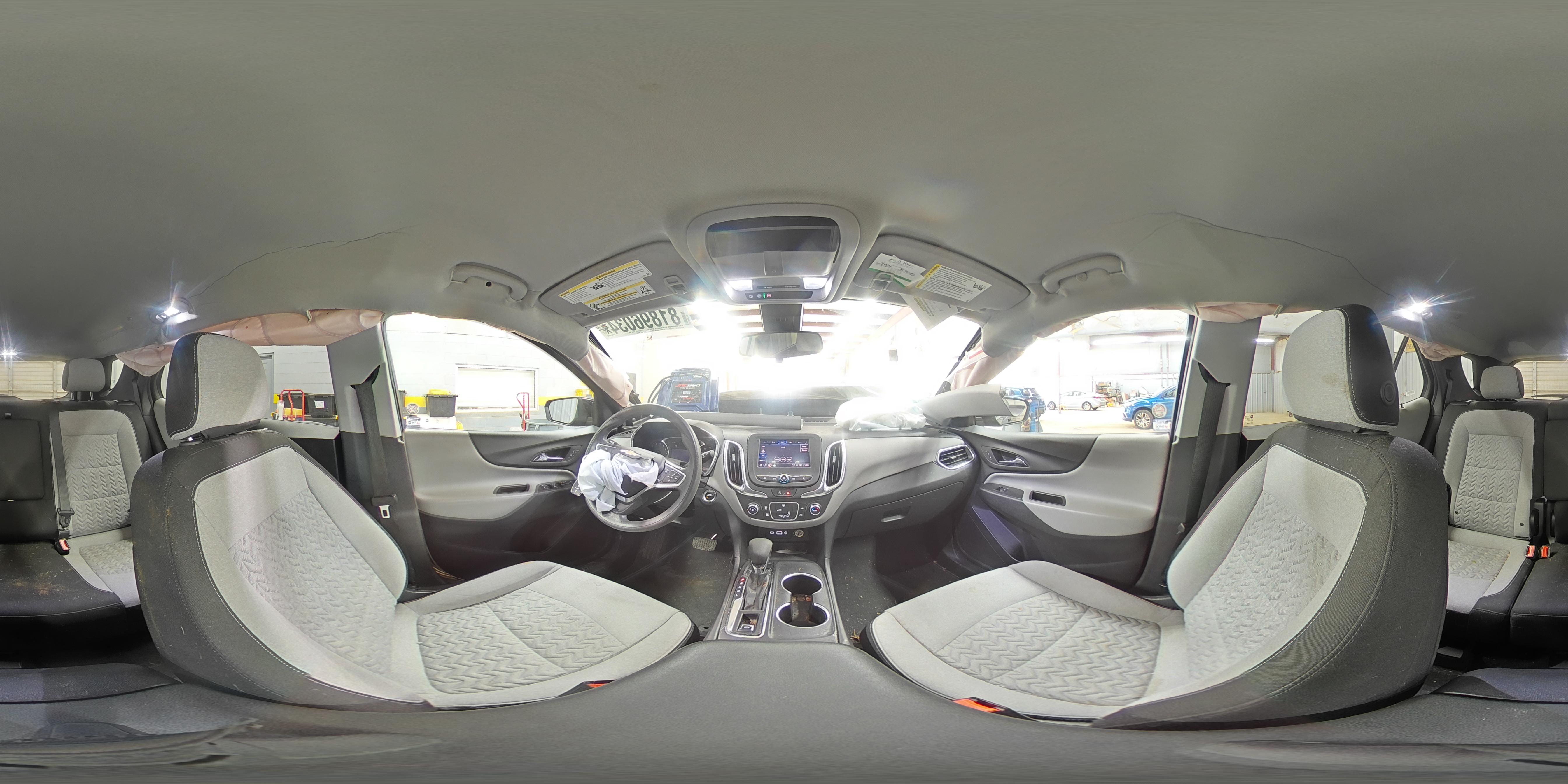 2022 Chevrolet Equinox - Image 14
