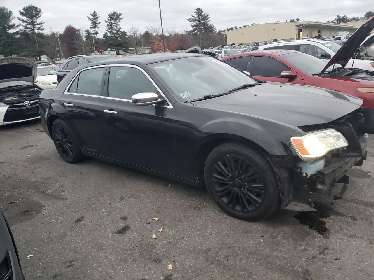 2012 Chrysler 300 - Image 4