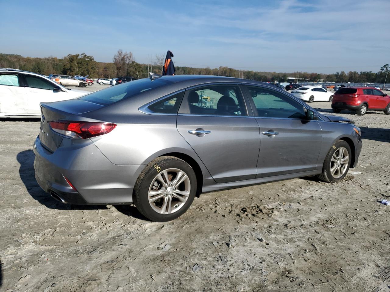 2019 Hyundai Sonata - Image 3