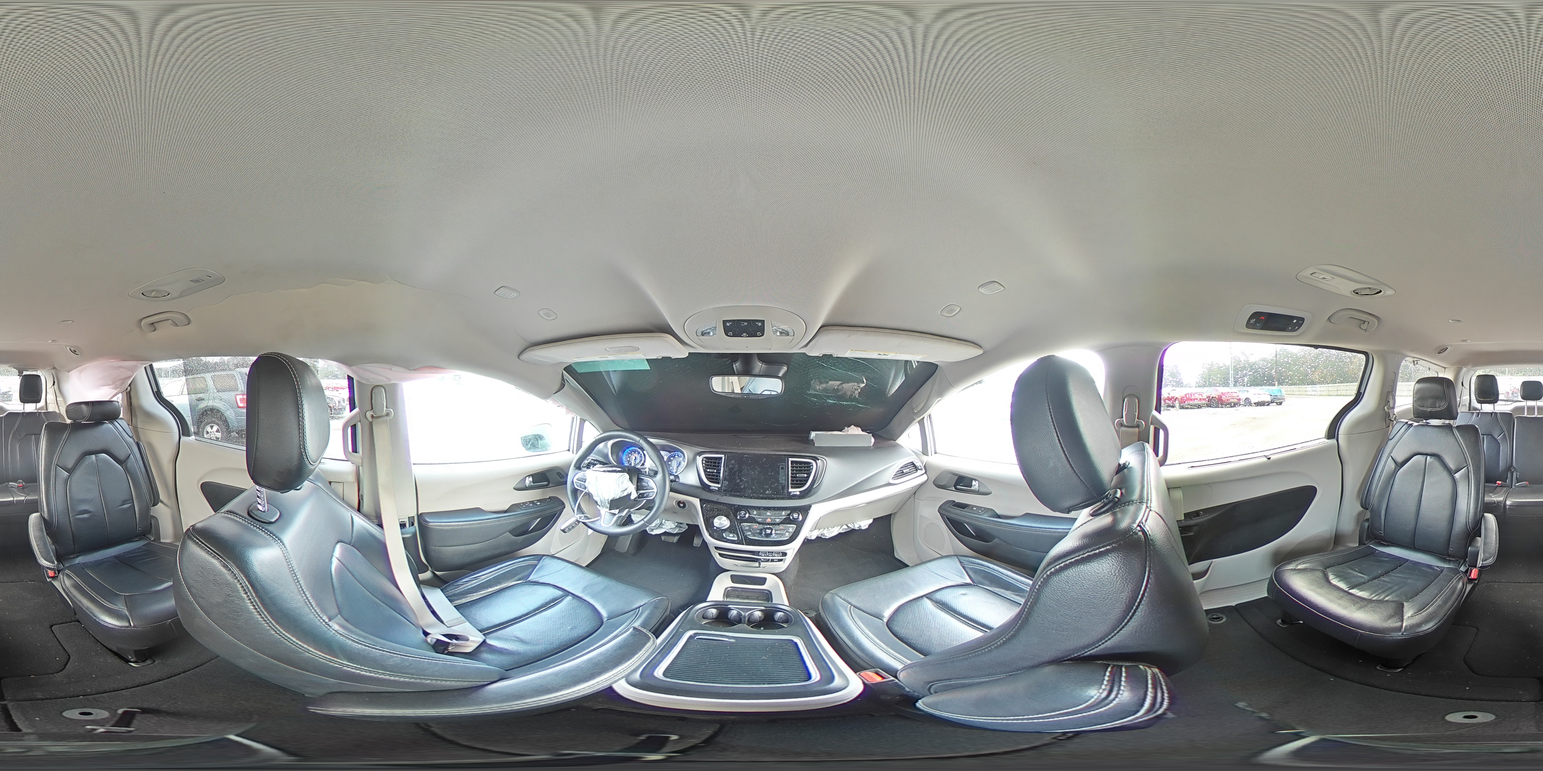 2022 Chrysler Pacifica - Image 14
