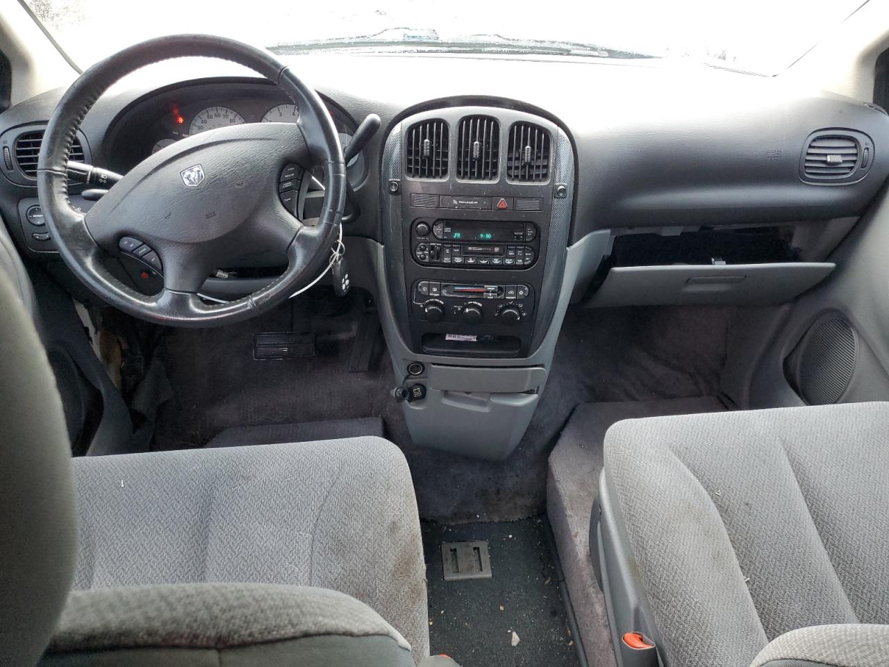 2006 Dodge Caravan - Image 8