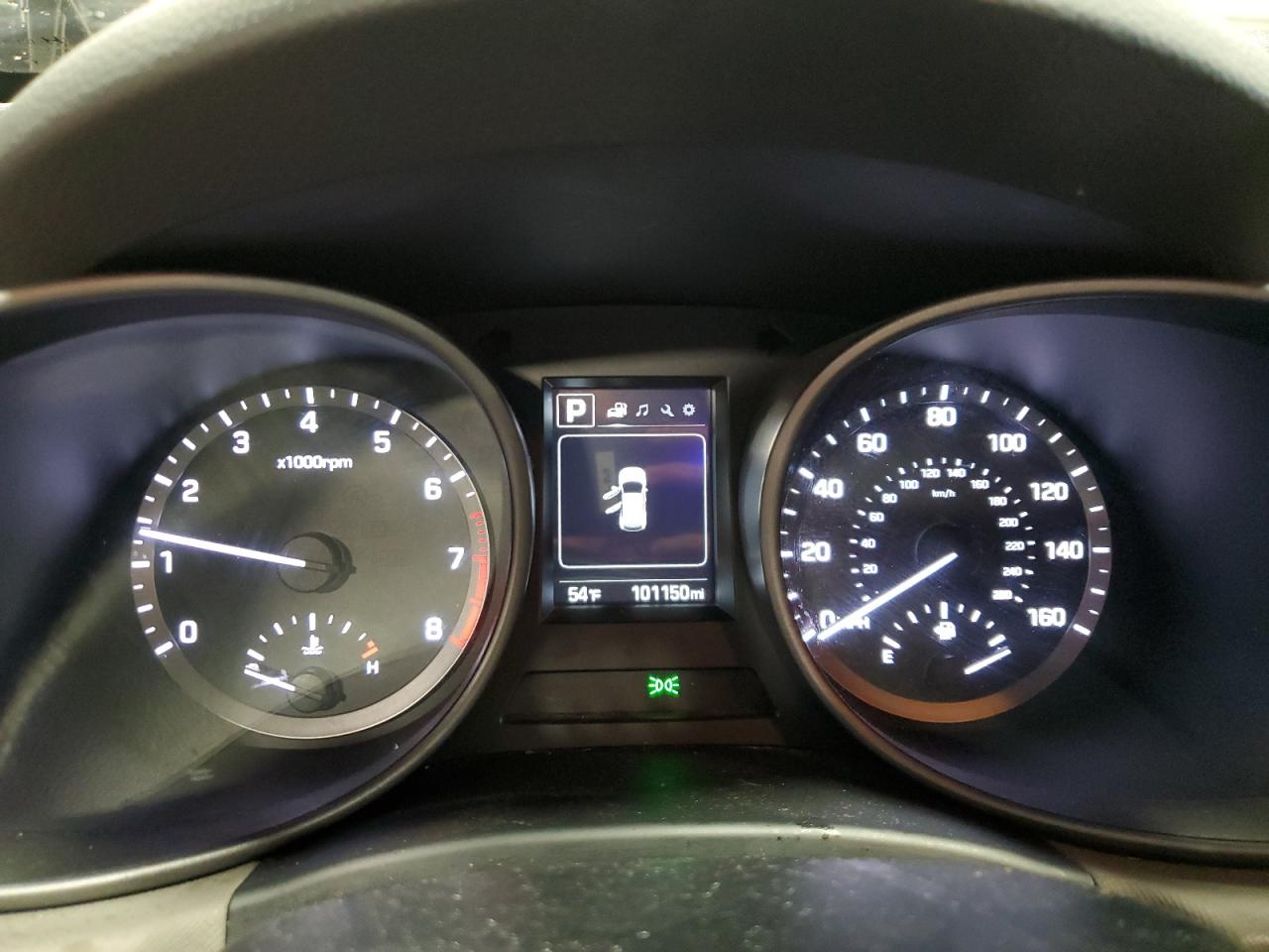 2017 Hyundai Santa Fe - Image 9