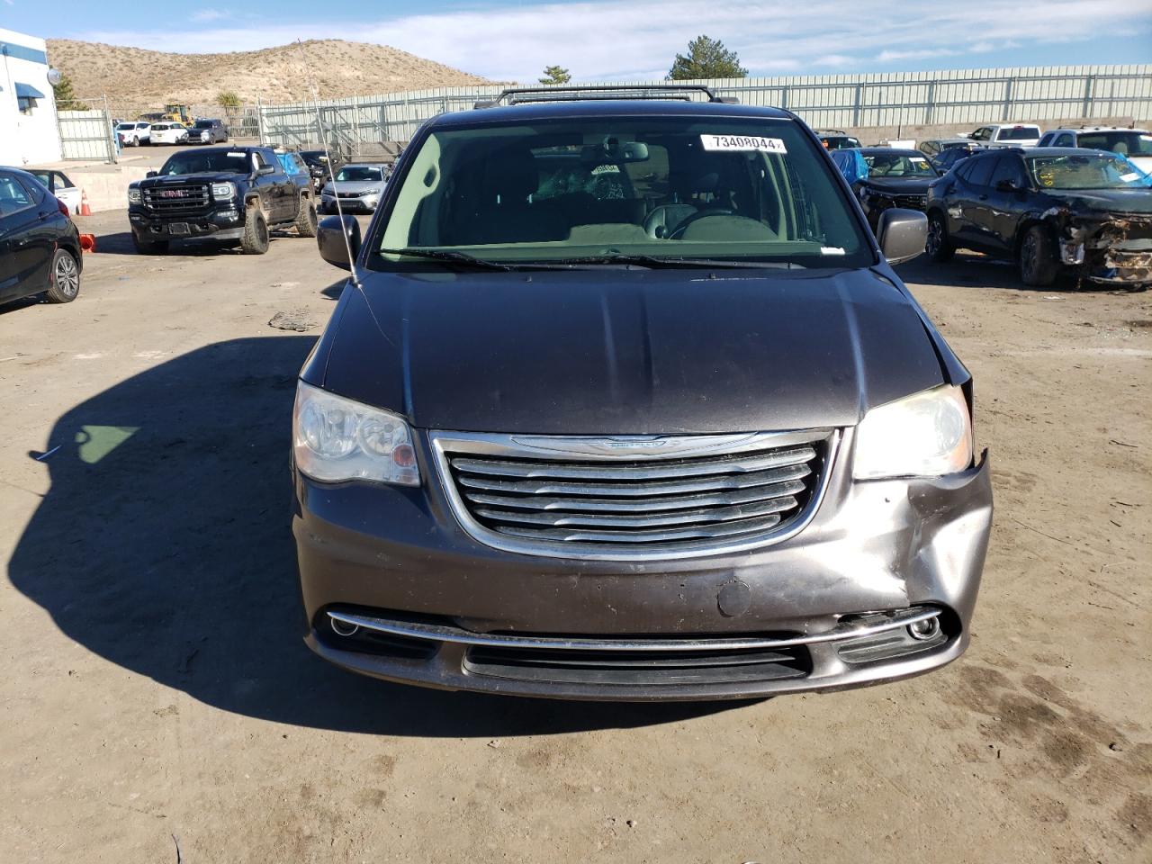 2015 Chrysler Town & Country - Image 5