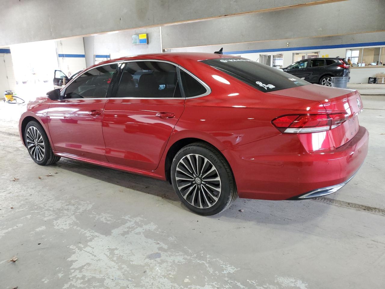2022 Volkswagen Passat - Image 2