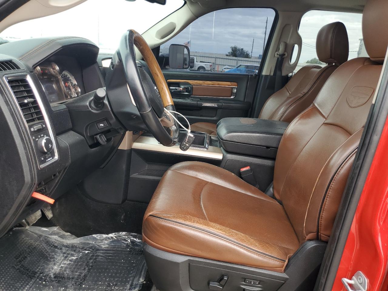 2015 RAM 1500 - Image 7