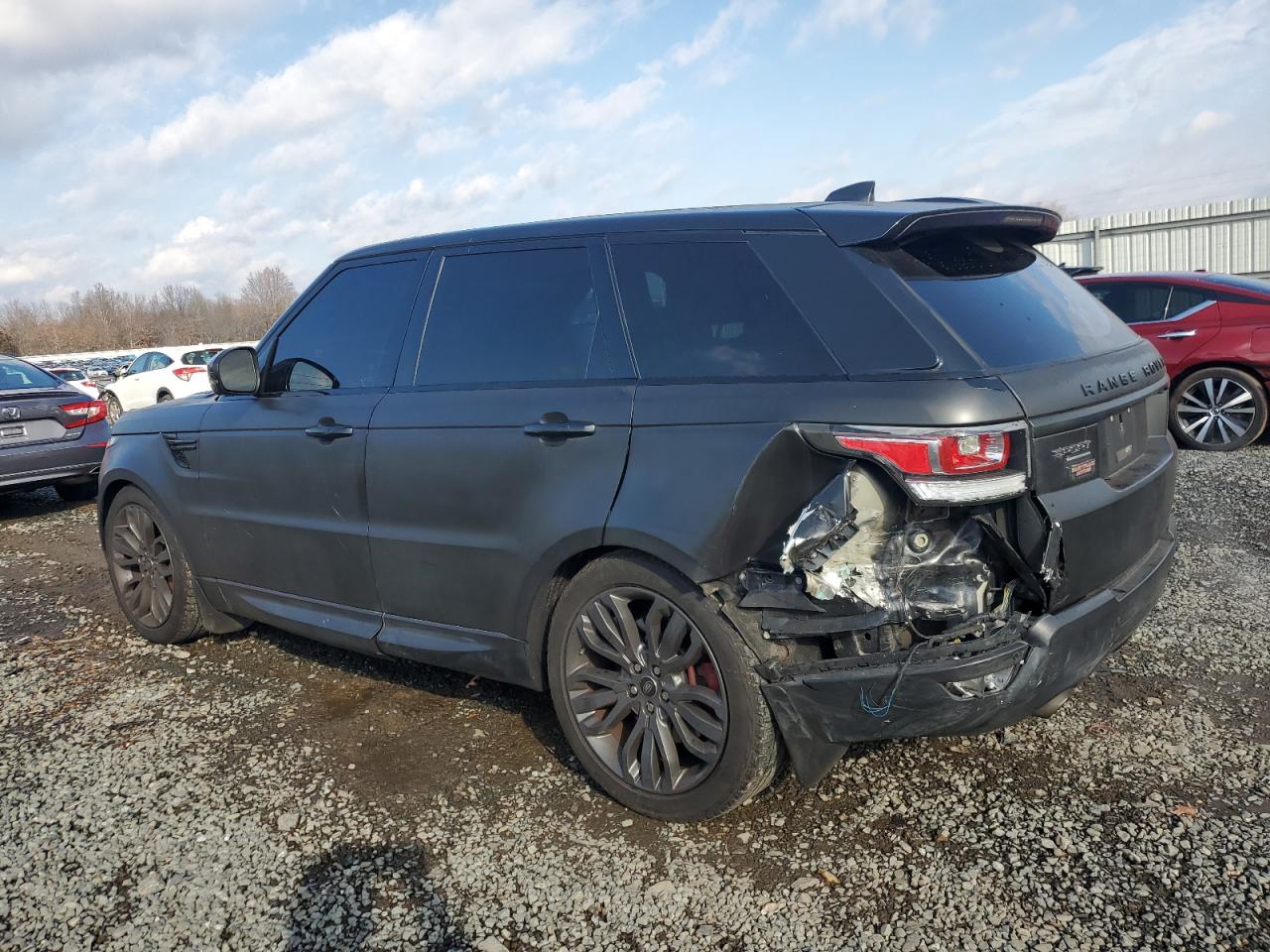 2017 Land Rover Range Rover - Image 2