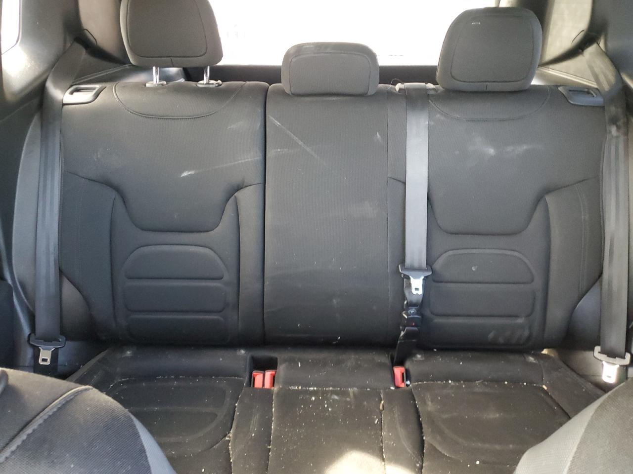 2017 Jeep Renegade - Image 10