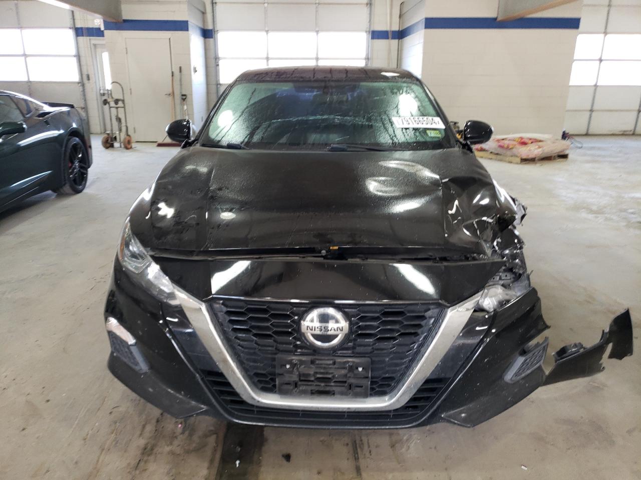 2020 Nissan Altima - Image 5