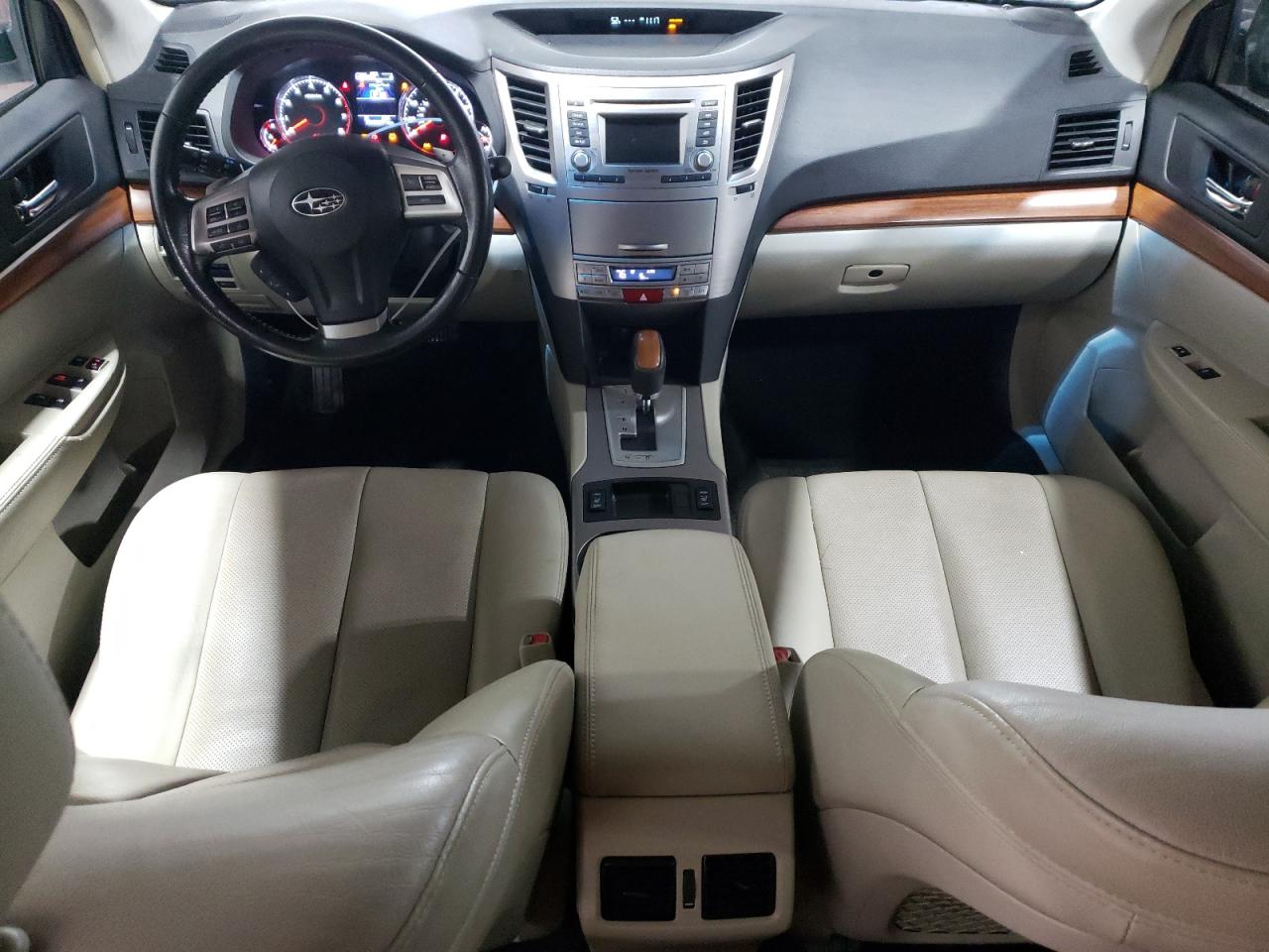 2014 Subaru Outback - Image 8