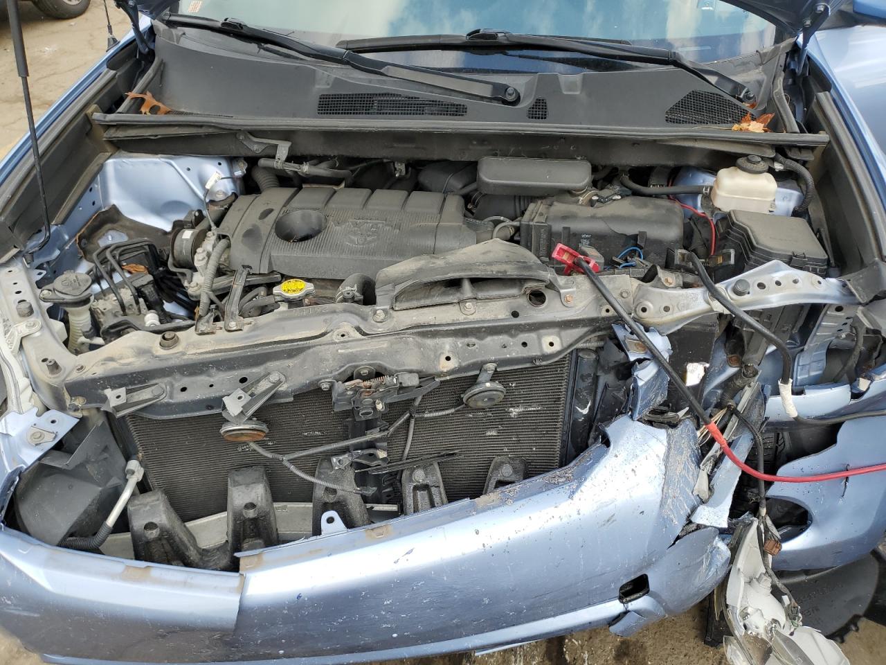 2010 Toyota Highlander - Image 13