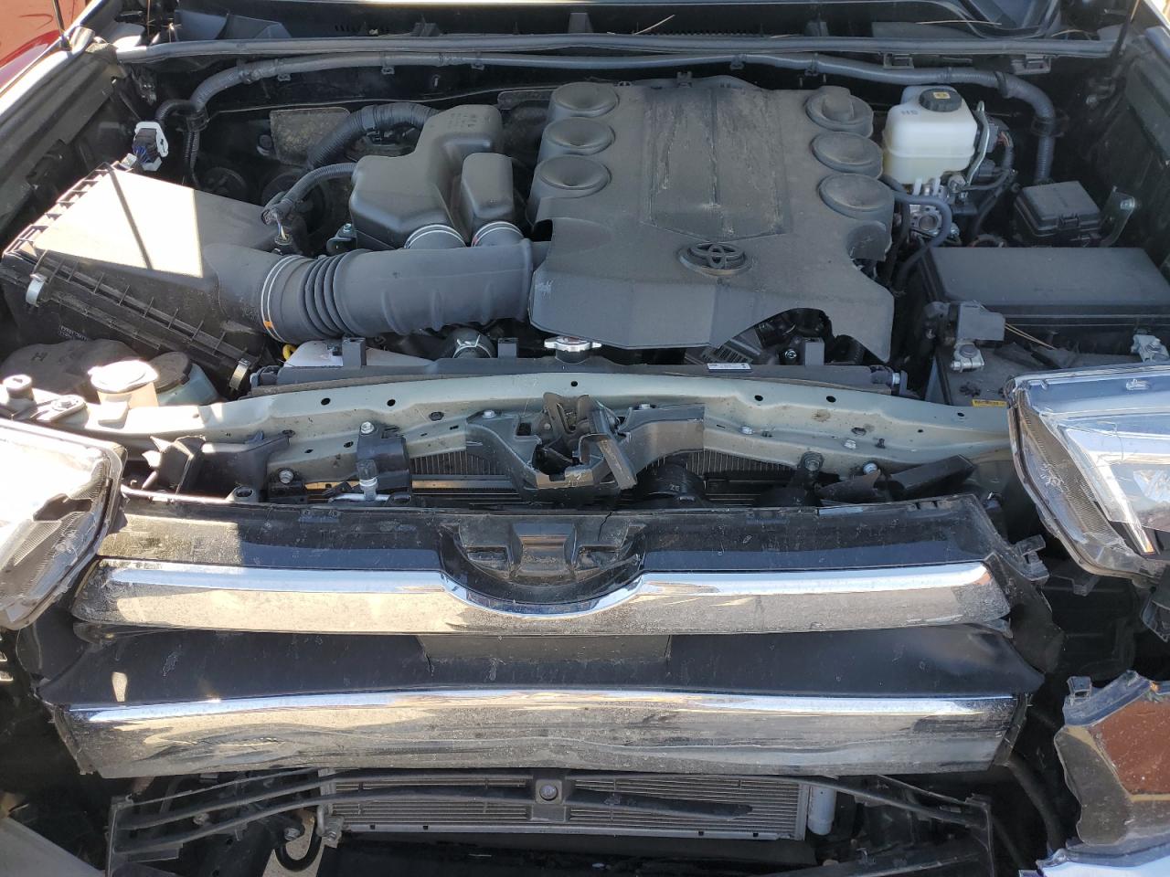 2022 Toyota 4Runner - Image 13