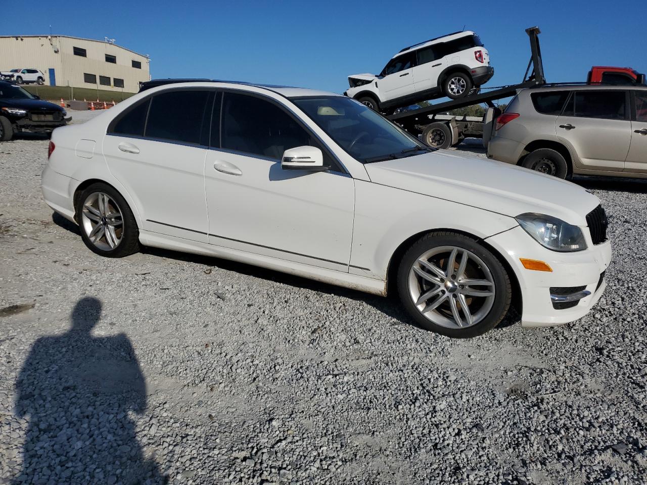 VIN WDDGF4HB4DR262704 2013 MERCEDES-BENZ C-CLASS no.4