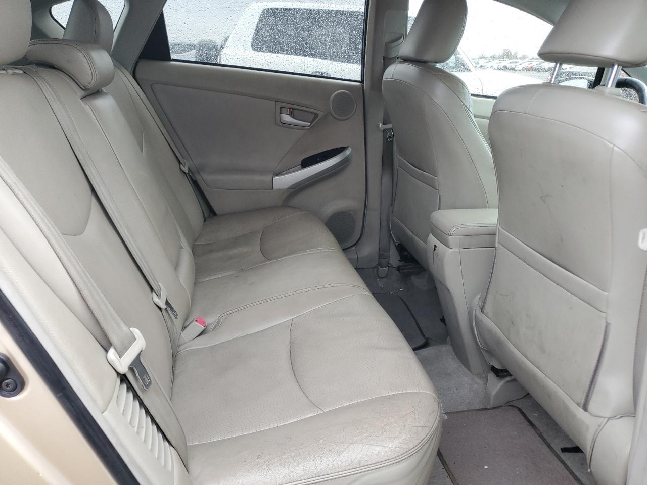2010 Toyota Prius - Image 10