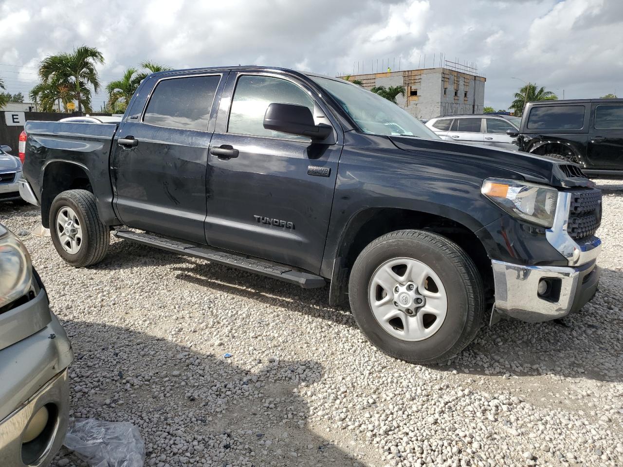 2021 Toyota Tundra - Image 4