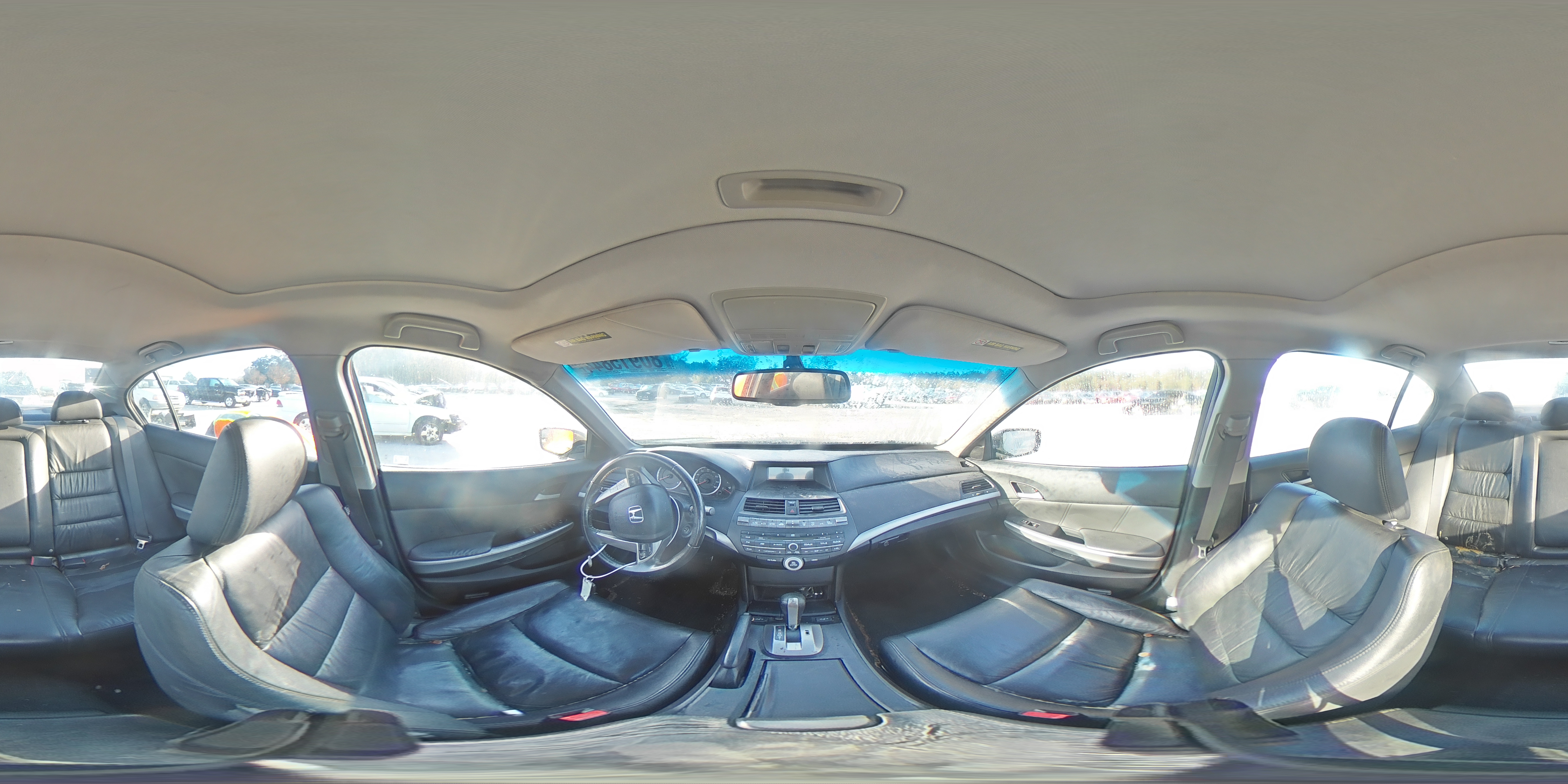 2010 Honda Accord - Image 12