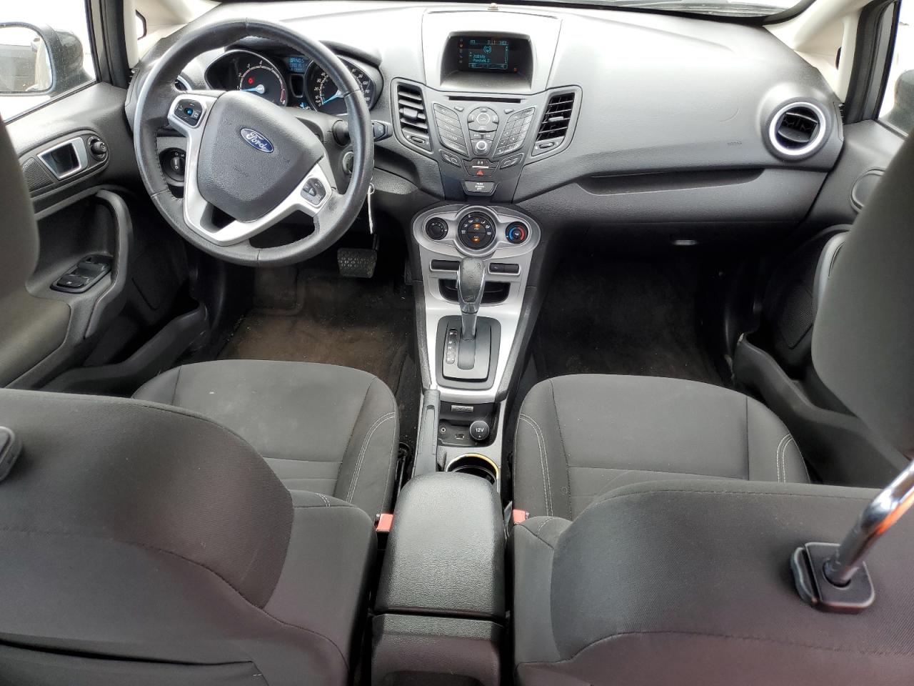 2016 Ford Fiesta - Image 8