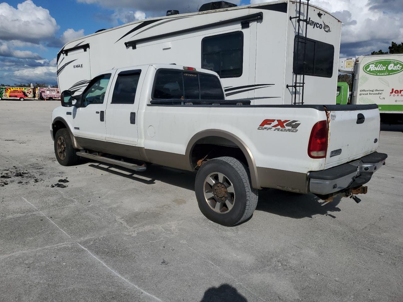 2006 Ford F350 - Image 2