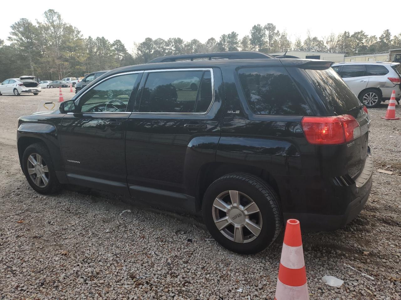 2012 GMC Terrain - Image 2