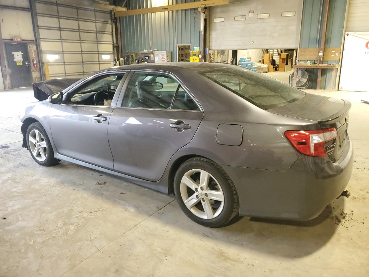 2014 Toyota Camry - Image 2