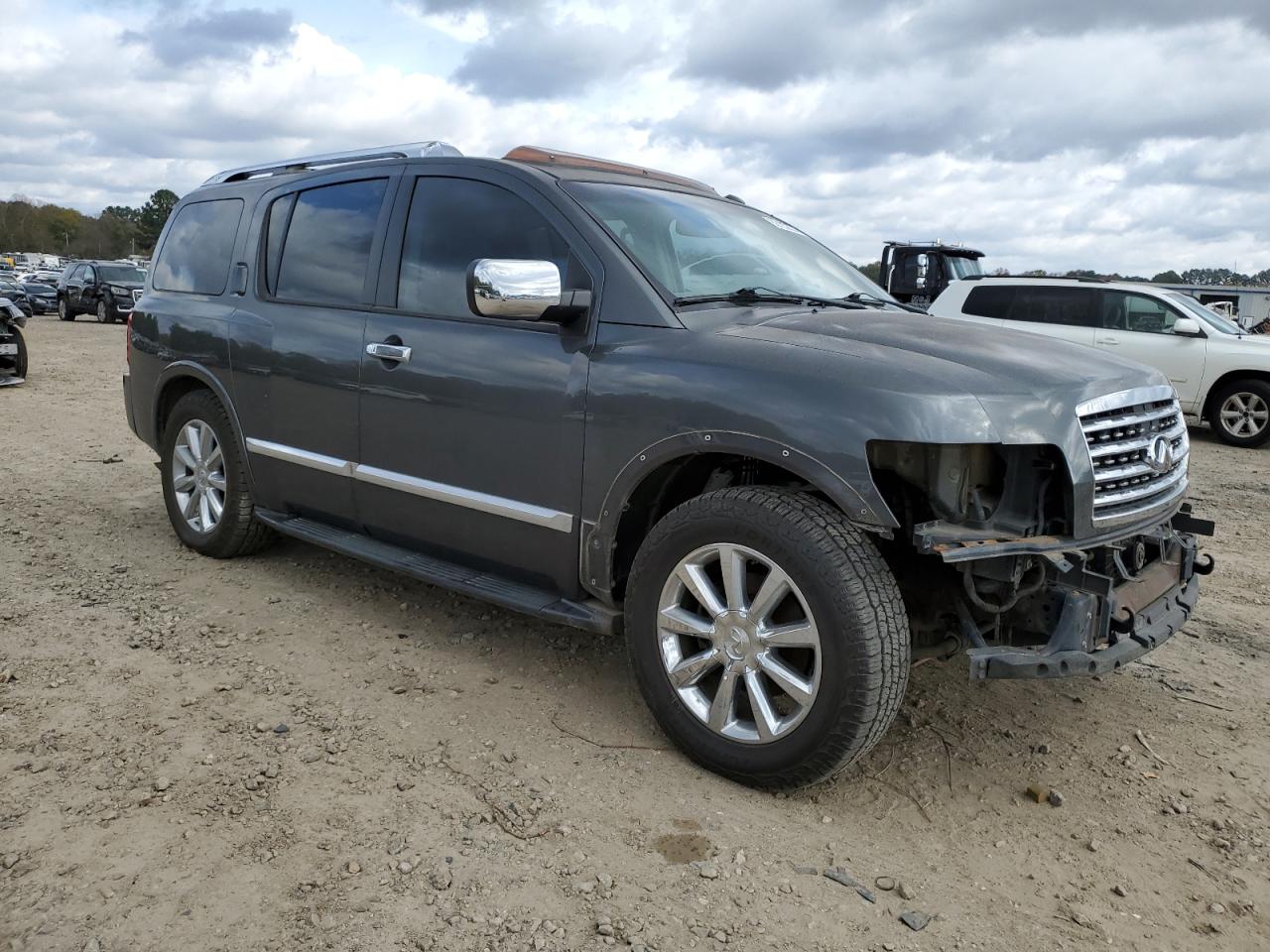 2009 Infiniti QX56 - Image 4