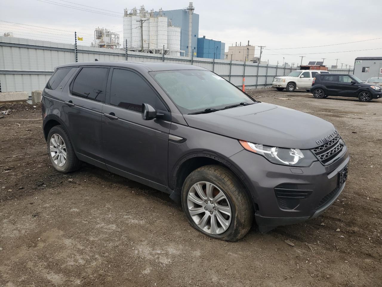 2016 Land Rover Discovery - Image 4