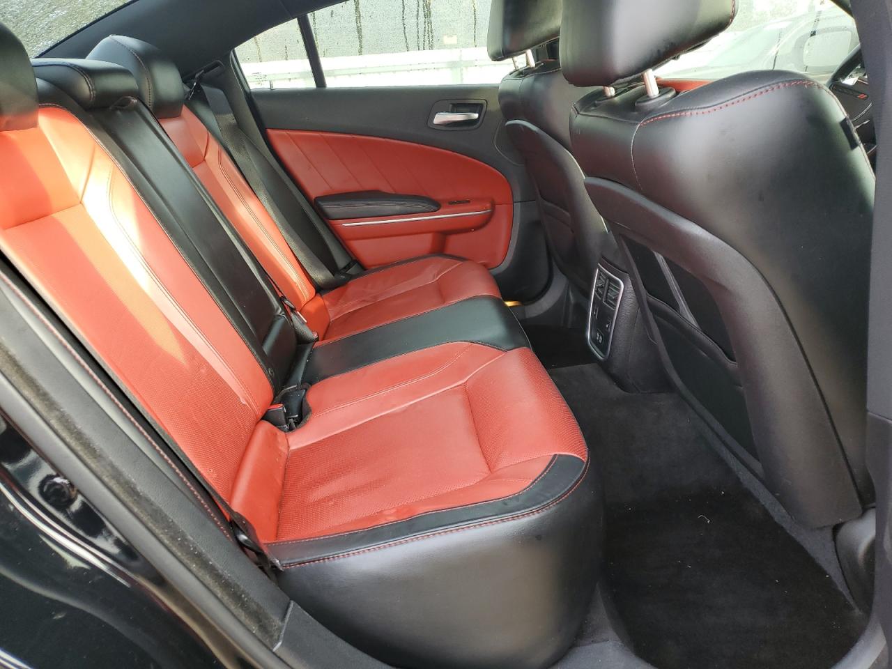 2016 Dodge Charger - Image 10