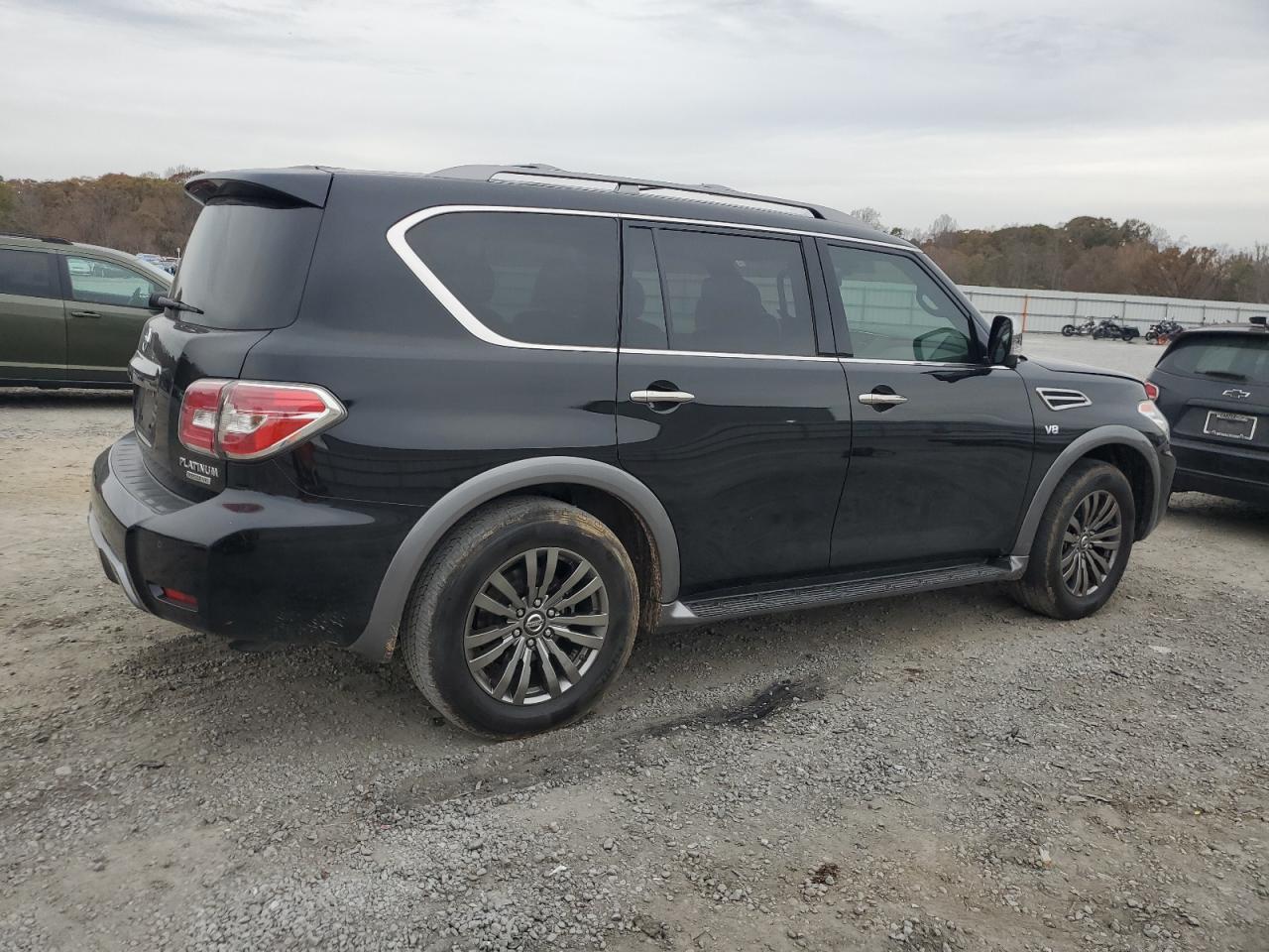 2018 Nissan Armada - Image 3