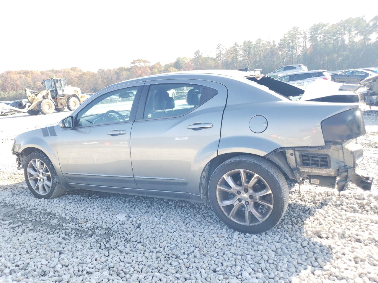 2013 Dodge Avenger - Image 2