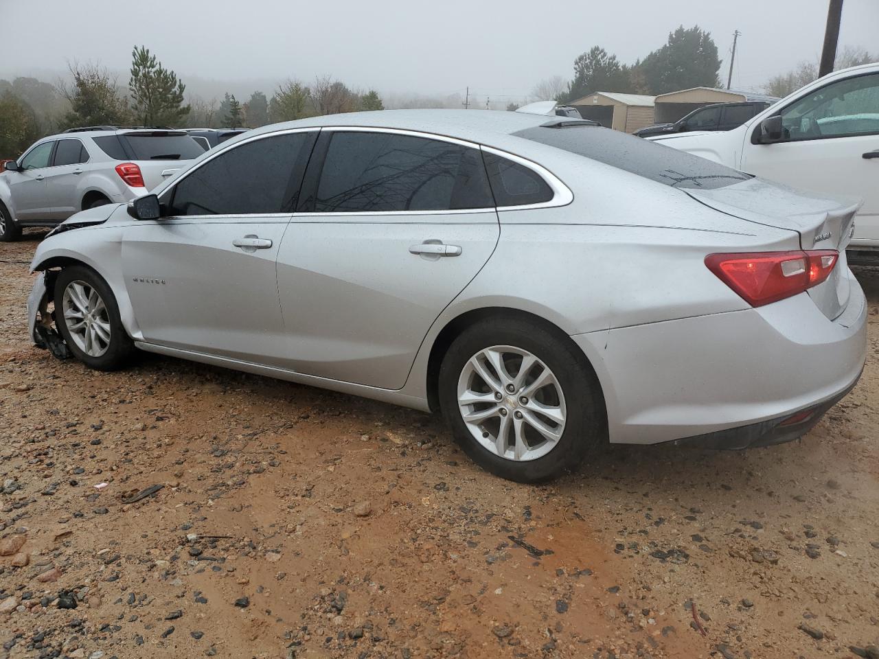 2016 Chevrolet Malibu - Image 2