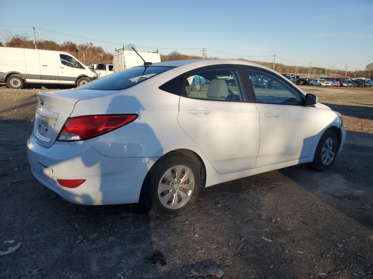 VIN KMHCT4AE5HU334997 2017 HYUNDAI ACCENT no.3