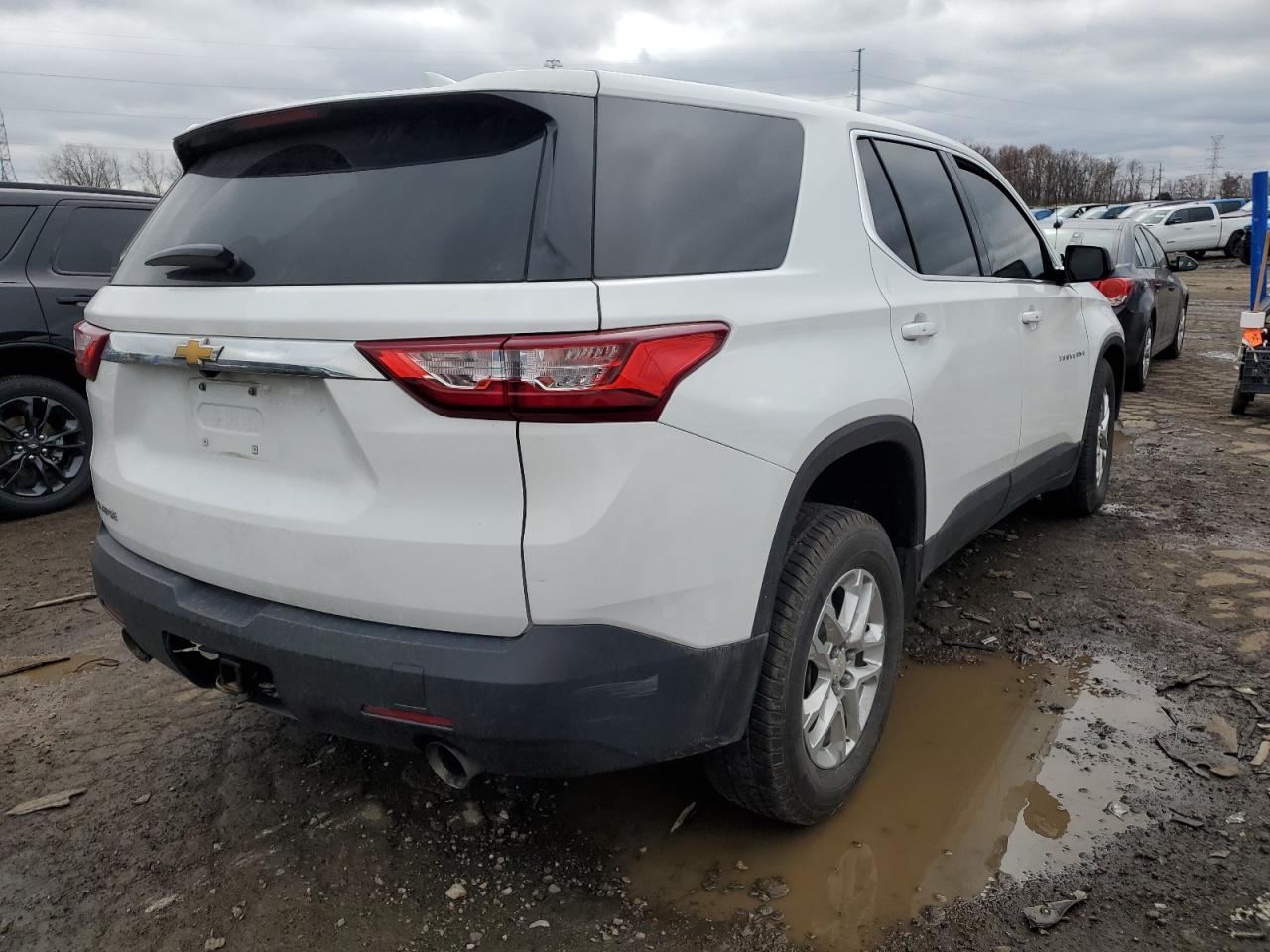 2020 Chevrolet Traverse - Image 3
