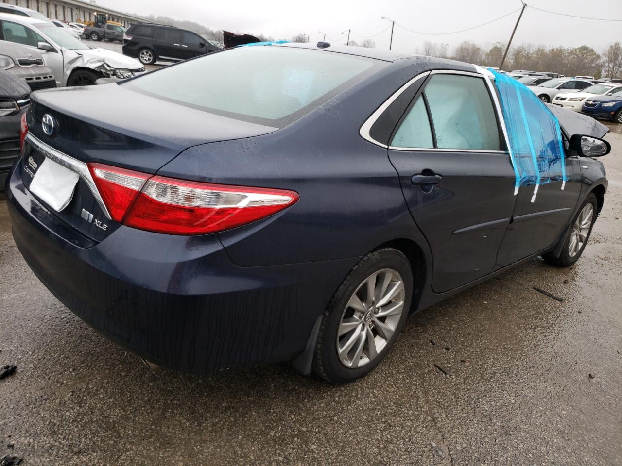 2016 Toyota Camry - Image 3