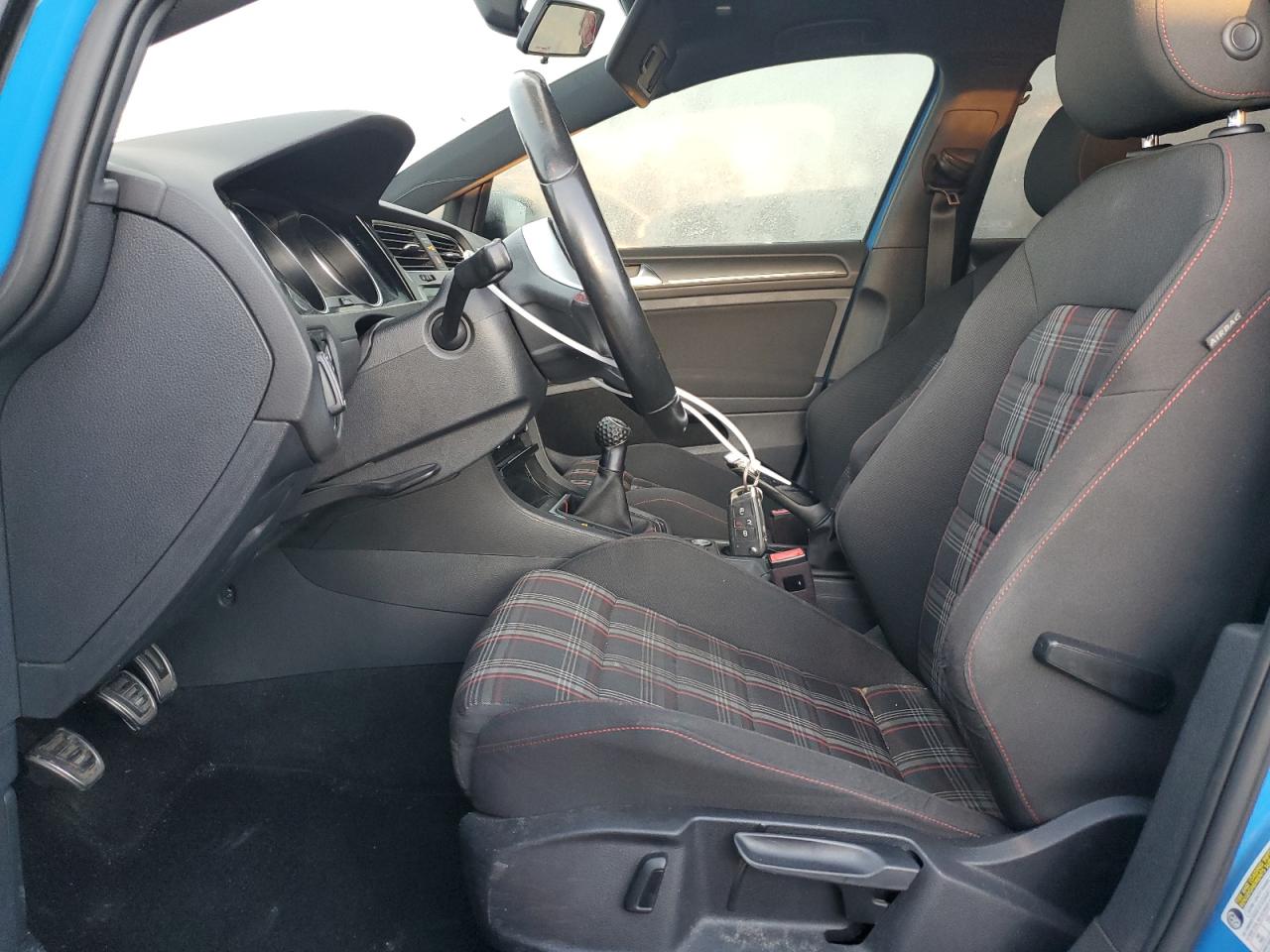 2019 Volkswagen GTI - Image 7